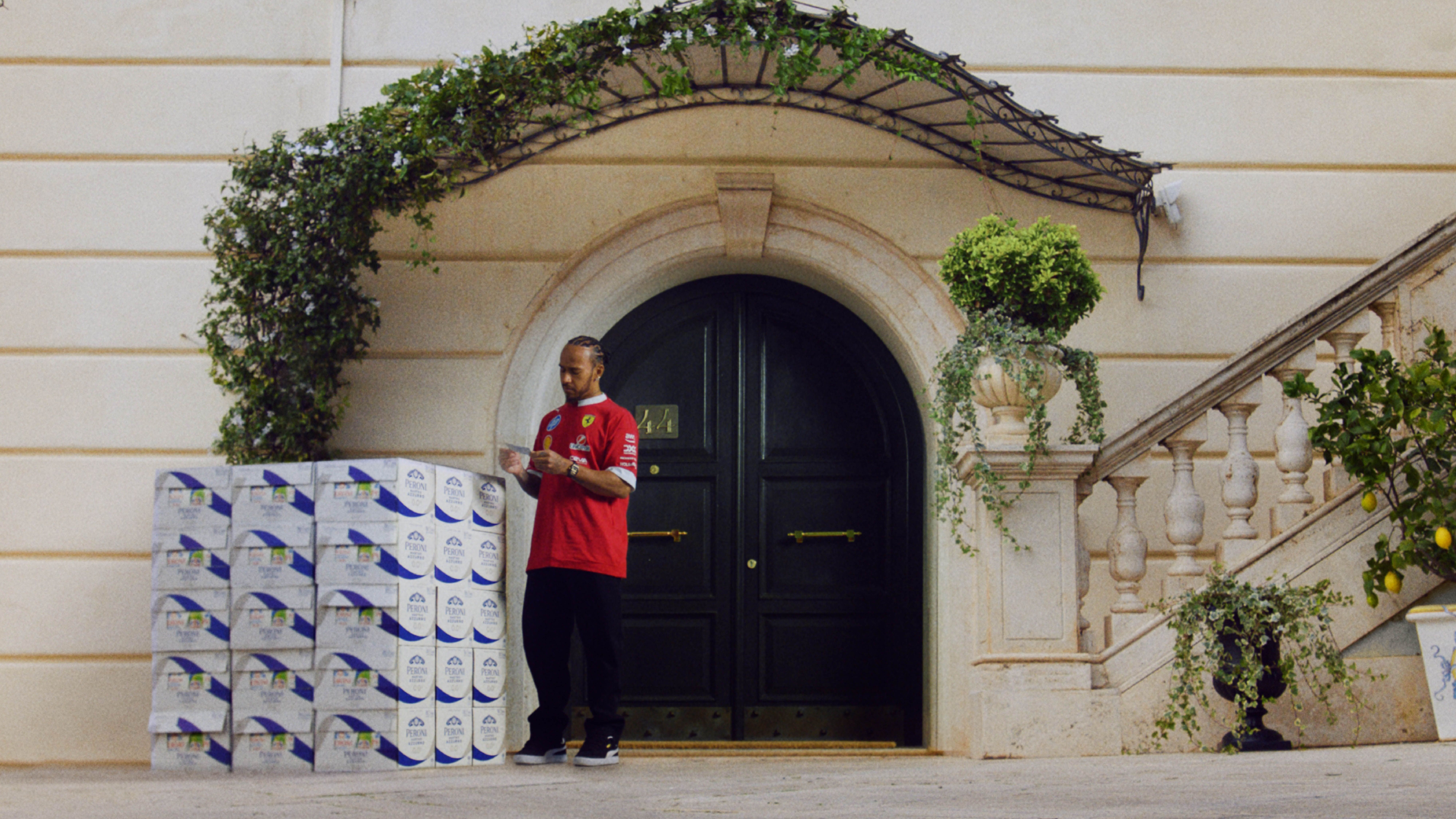 Salute, The Italian Way: Peroni Nastro Azzurro 0.0% Enters Second Year of Global Partnership with Scuderia Ferrari HP
